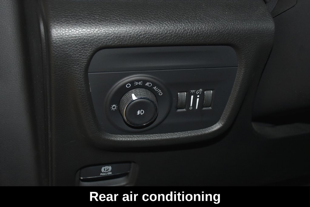 Used 2023 Jeep Grand Cherokee L Summit w/ Advanced Protech Group IV AWD/4WD image 12
