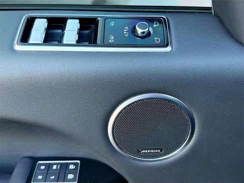 Used 2022 Land Rover Range Rover Sport HSE Silver Edition image 19