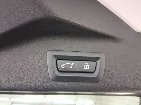 Used 2019 BMW X5 xDrive40i w/ Convenience Package image 29