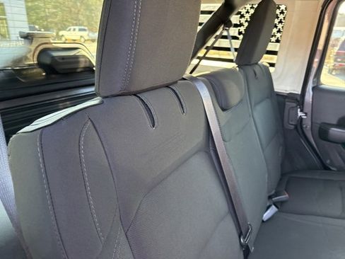 Used 2022 Jeep Wrangler Unlimited Sahara w/ Cold Weather Group image 30