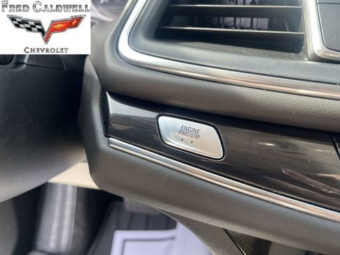 Used 2023 Buick Enclave Essence w/ Experience Buick Package image 22