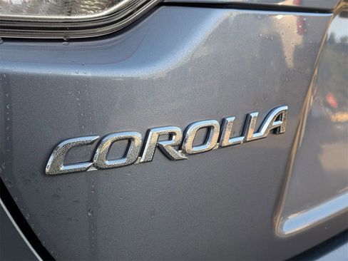 Used 2025 Toyota Corolla LE image 6