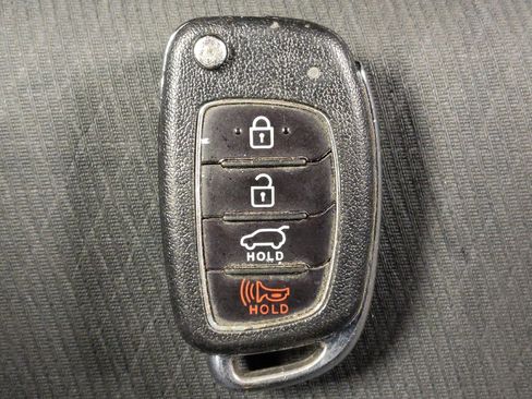 Used 2017 Hyundai Tucson SE w/ SE Popular Package 02 FWD image 32