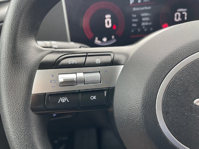 Used 2025 Hyundai Santa Cruz SEL AWD/4WD image 18