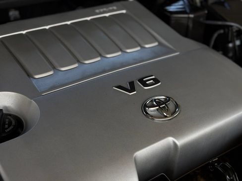 Used 2011 Toyota Venza AWD image 52