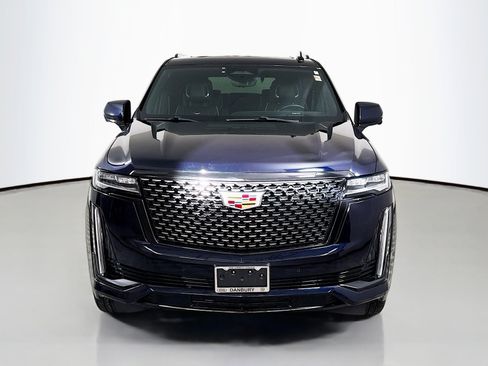 Used 2021 Cadillac Escalade Premium Luxury image 6