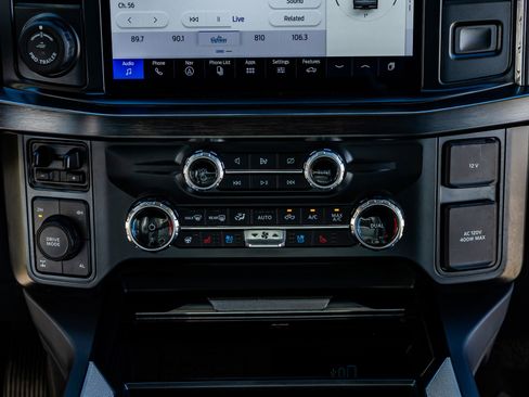 Used 2024 Ford F350 Lariat w/ Lariat Ultimate Package image 27