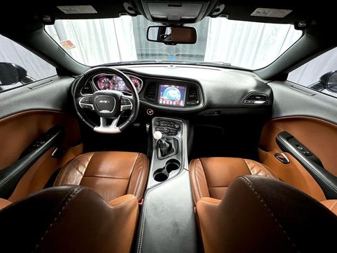 Used 2017 Dodge Challenger SRT w/ Technology Group image 18