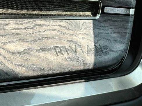Used 2022 Rivian R1T Launch Edition AWD/4WD image 38