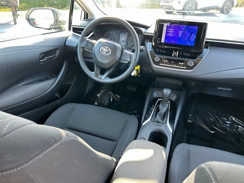 Used 2024 Toyota Corolla LE FWD image 10