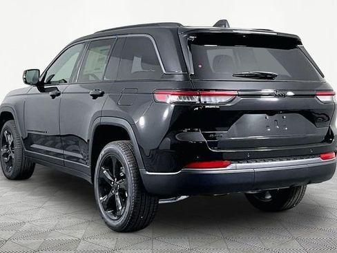 New 2026 Jeep Grand Cherokee Limited w/ Limited Altitude Package AWD/4WD image 4