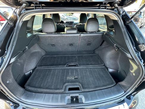 Used 2017 Nissan Rogue Sport SL w/ SL Premium Package image 8