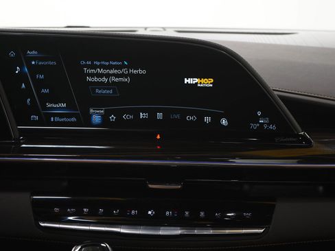 Used 2022 Cadillac Escalade Premium Luxury w/ LPO, Radiant Package AWD/4WD image 19