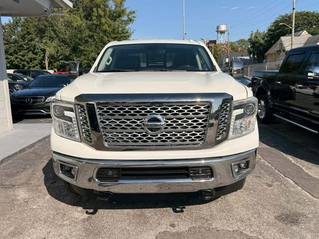 Used 2019 Nissan Titan Platinum Reserve w/ Platinum Utility Package AWD/4WD image 19