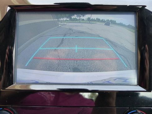 Used 2018 Toyota Camry LE FWD image 47