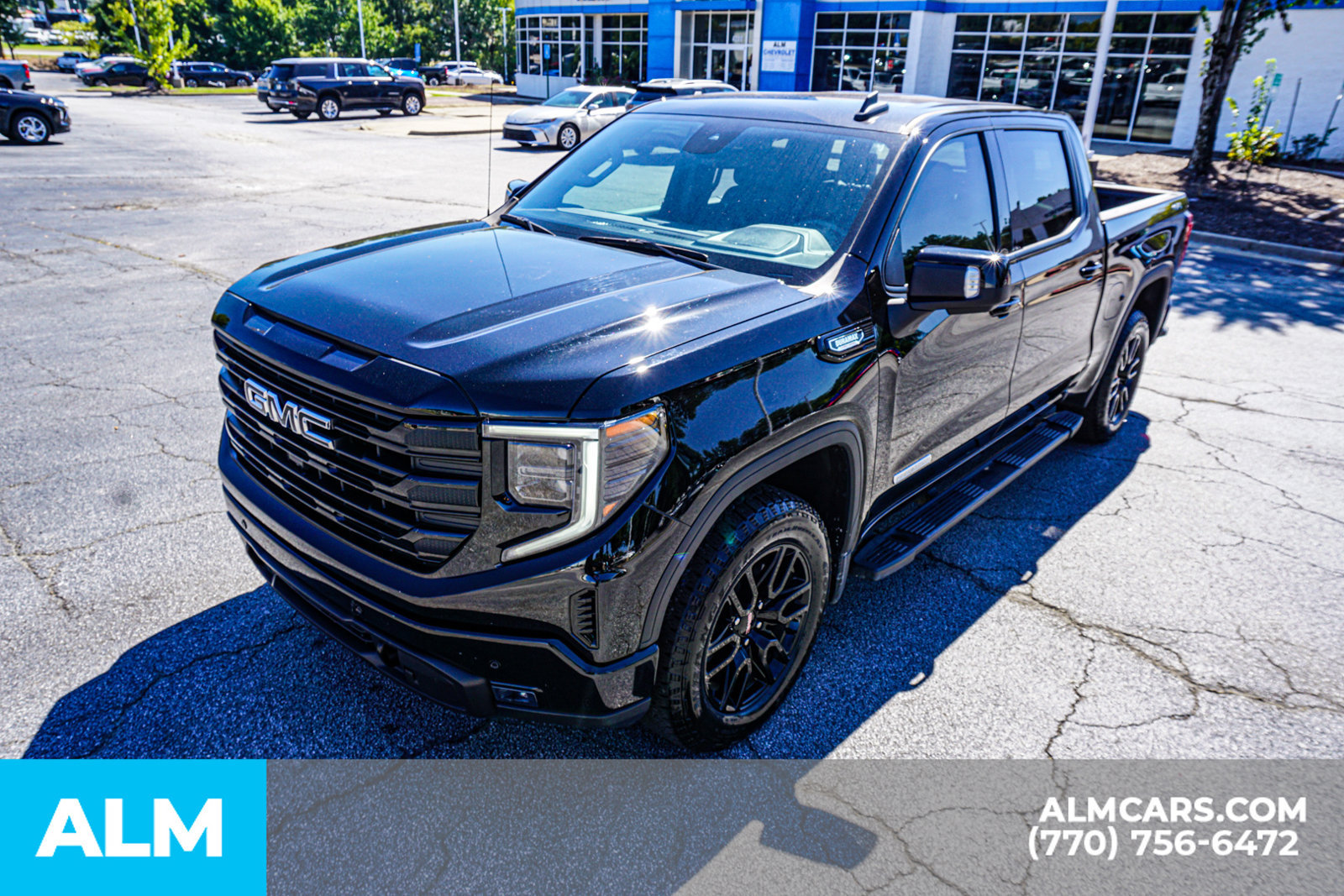 Used 2024 GMC Sierra 1500 Elevation w/ Elevation Premium Package AWD/4WD image 18