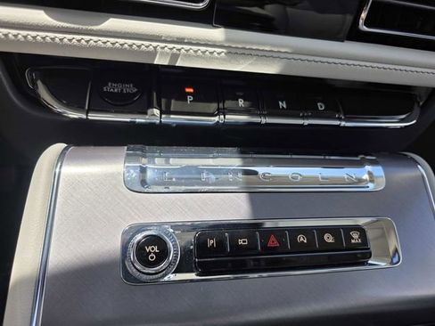 New 2026 Lincoln Aviator 2WD image 11