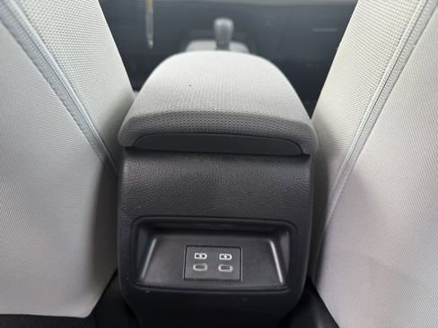 Used 2024 Toyota Corolla LE image 12