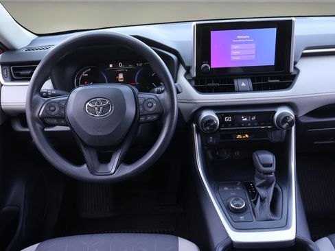 Certified 2025 Toyota RAV4 XLE AWD/4WD image 15