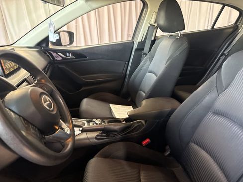 Used 2016 MAZDA MAZDA3 i Sport w/ Preferred Equipment Package image 20