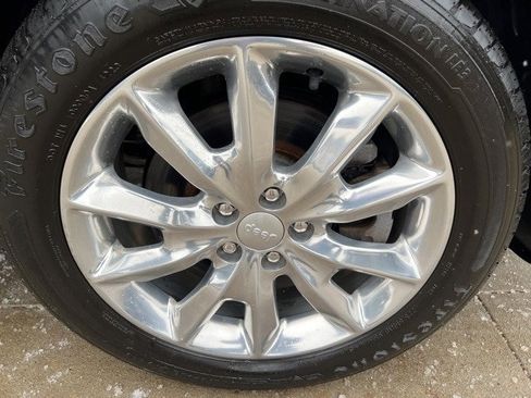 Certified 2017 Jeep Cherokee Limited image 8