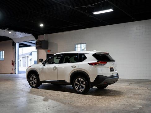 Used 2021 Nissan Rogue SV AWD/4WD image 6