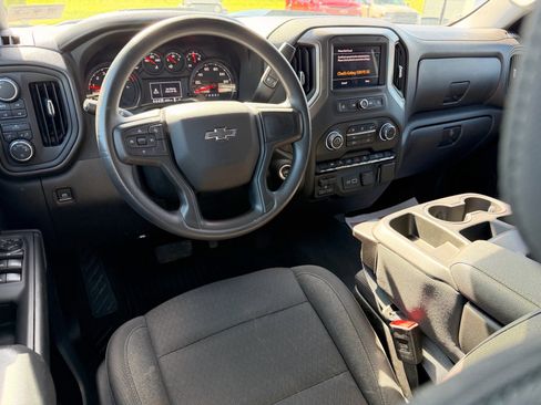 Used 2025 Chevrolet Silverado 1500 Custom Trail Boss AWD/4WD image 11