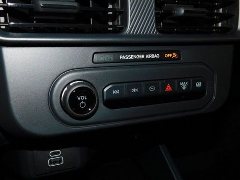 New 2025 Ford Maverick XL w/ 4K Tow Package image 24