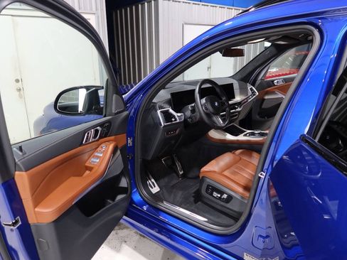 Used 2025 BMW X7 M60i AWD/4WD image 20