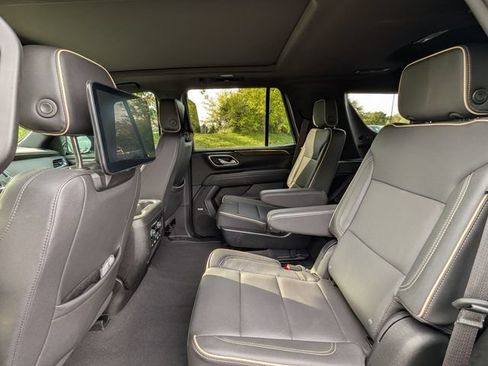 Used 2023 Chevrolet Tahoe Premier w/ Advanced Technology Package AWD/4WD image 27