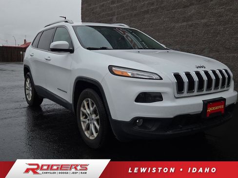 Used 2016 Jeep Cherokee Latitude w/ Safety/Convenience Group AWD/4WD image 1