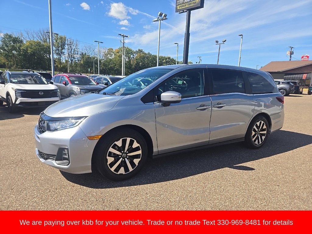 Used 2025 Honda Odyssey EX-L image 3