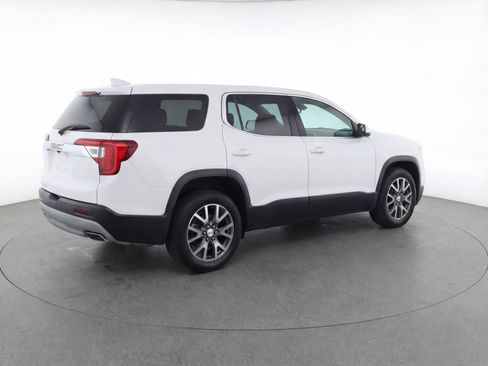 Used 2023 GMC Acadia SLT FWD image 9