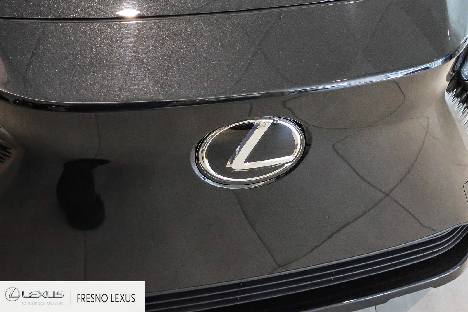 Certified 2025 Lexus RZ 300e w/ Accessory Package (2T) FWD image 8
