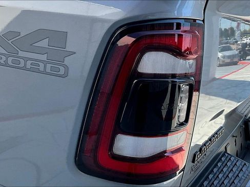 Used 2020 RAM 2500 Laramie w/ Night Edition image 23