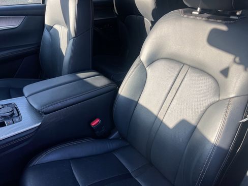 Used 2024 MAZDA CX-90 Plug-In Hybrid w/ Premium Pkg image 12