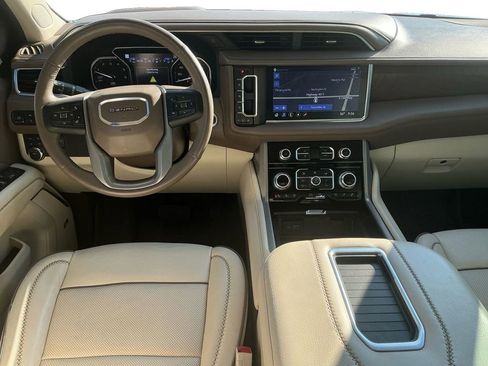 Used 2021 GMC Yukon Denali image 17