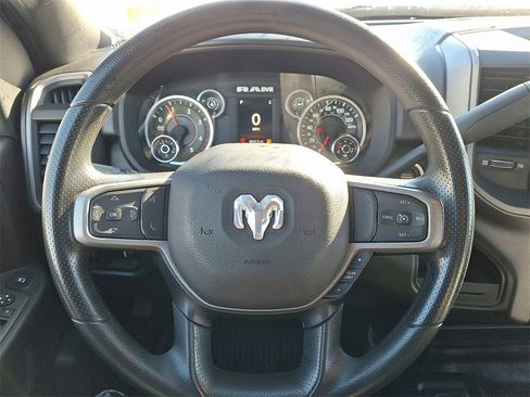 Used 2024 RAM 5500 Tradesman w/ Chrome Appearance Group image 17