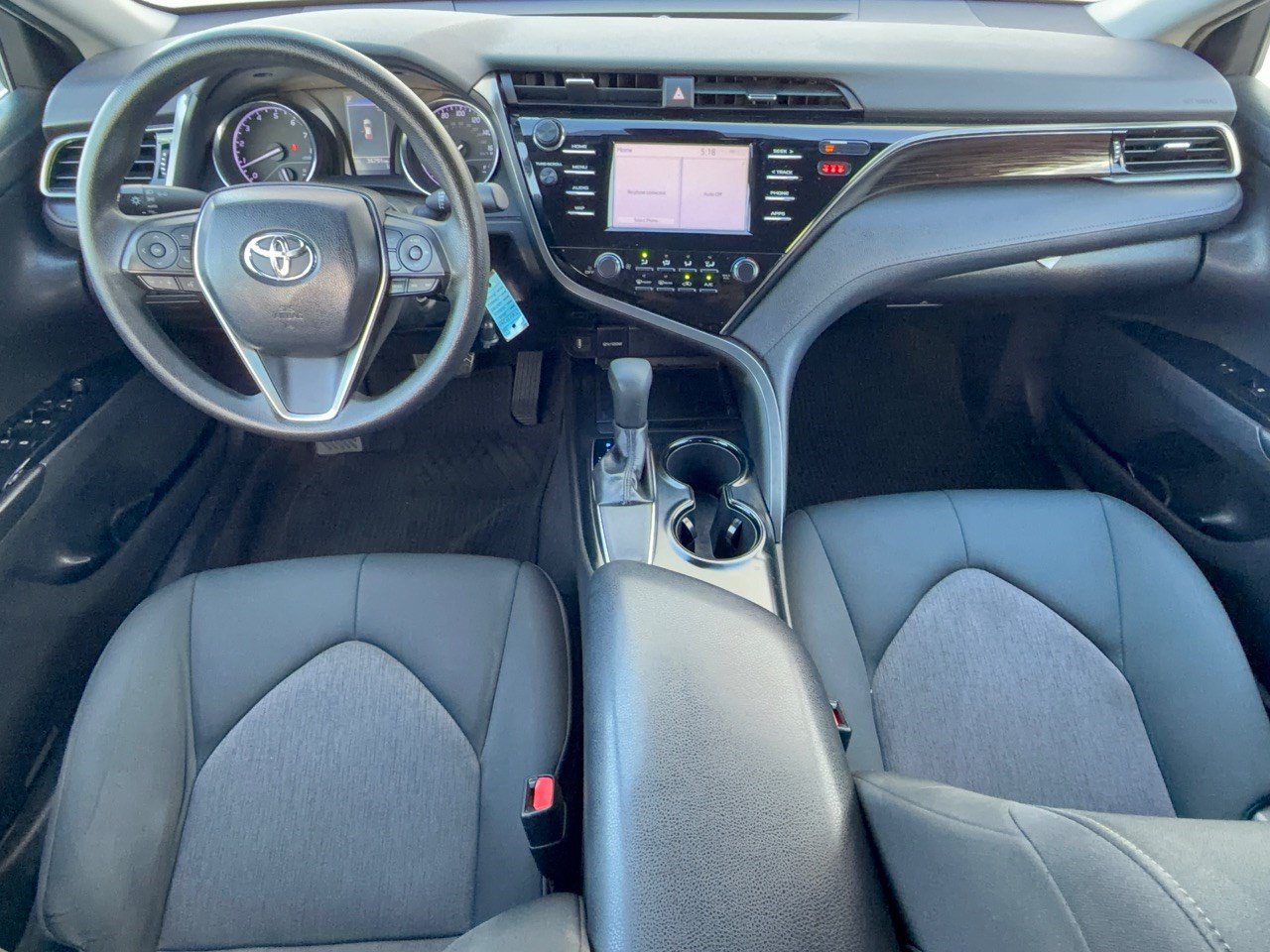 Used 2019 Toyota Camry LE FWD image 17