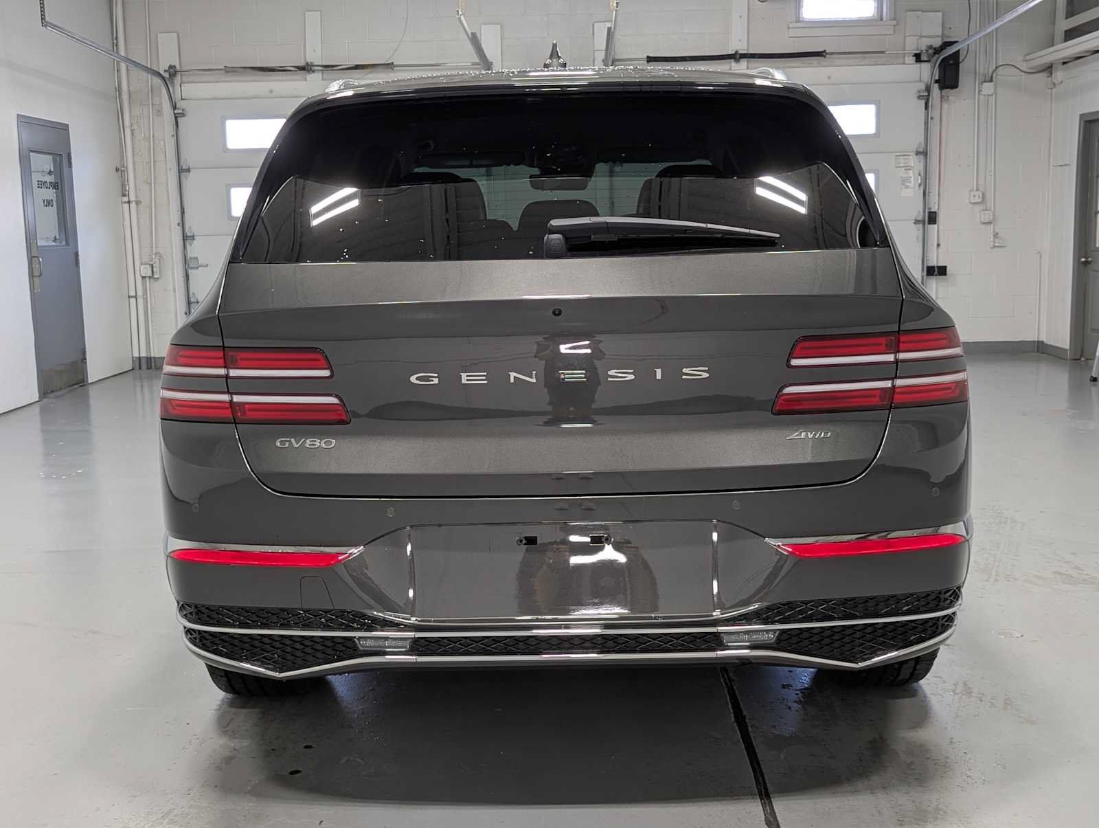 Used 2025 Genesis GV80 2.5T Standard AWD/4WD image 9