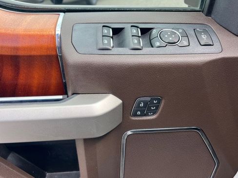 Used 2022 Ford F350 King Ranch w/ King Ranch Ultimate Package AWD/4WD image 12
