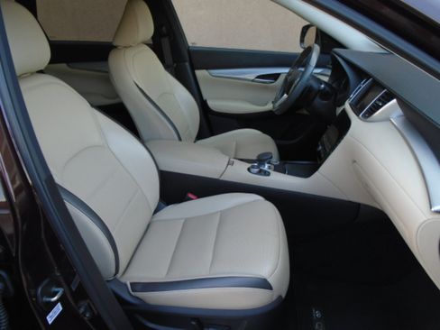 Used 2020 INFINITI QX50 Essential w/ Convenience Package image 12