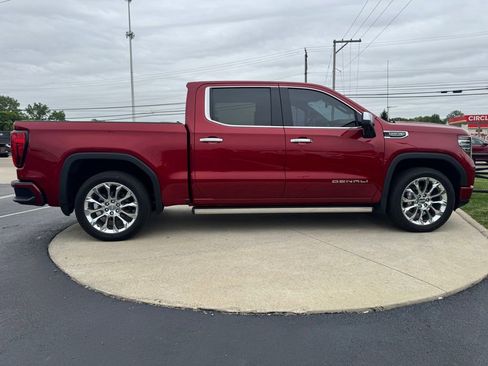 Used 2023 GMC Sierra 1500 Denali AWD/4WD image 8