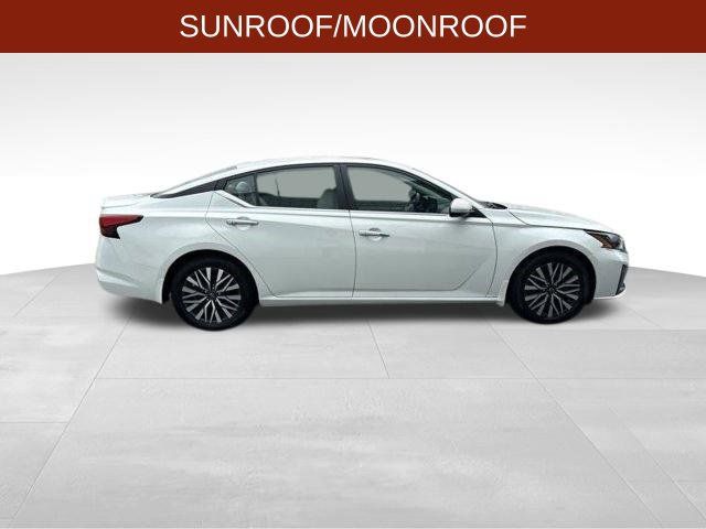 Used 2023 Nissan Altima 2.5 SV w/ SV Premium Package FWD image 8