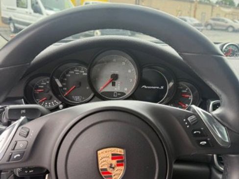 Used 2014 Porsche Panamera S RWD image 17