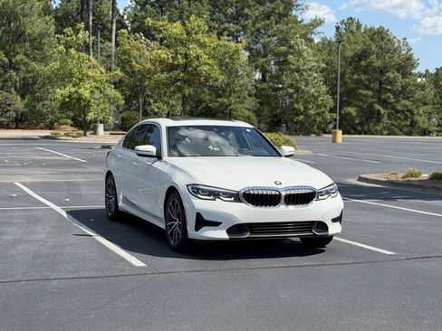 Used 2019 BMW 330i xDrive Sedan w/ Convenience Package AWD/4WD image 1