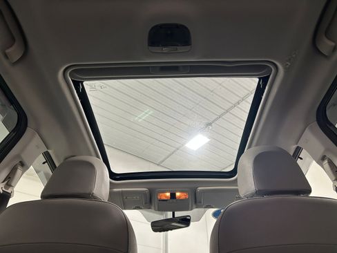 Used 2018 Subaru Forester 2.5i Limited image 22