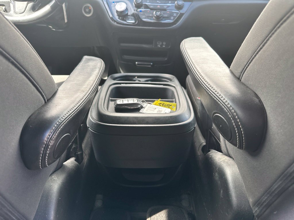 Used 2018 Chrysler Pacifica Touring Plus w/ S Appearance Package FWD image 36