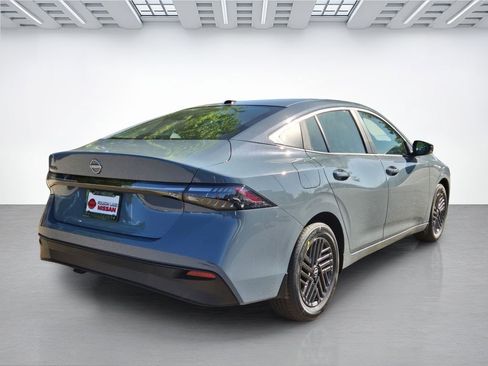 New 2026 Nissan Sentra SV FWD image 4