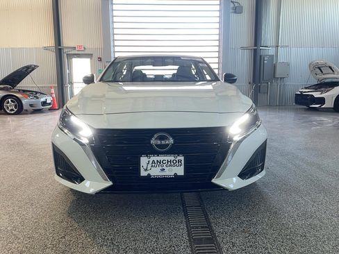 Used 2025 Nissan Altima 2.5 S FWD image 3